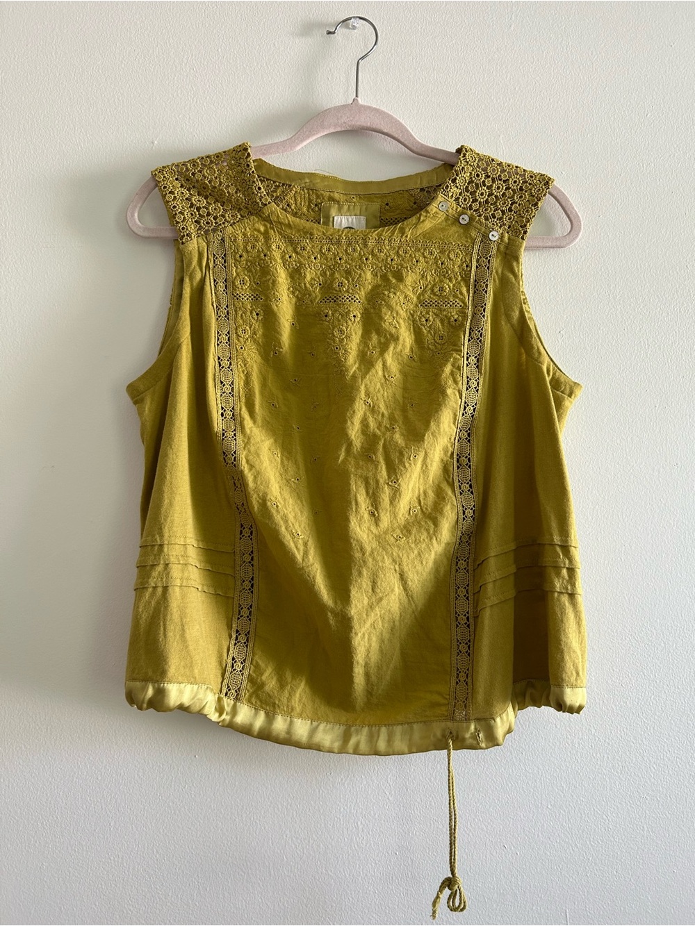 100% Cotton Chartreuse Green Sleeveless Lace-Trim Women’s Top